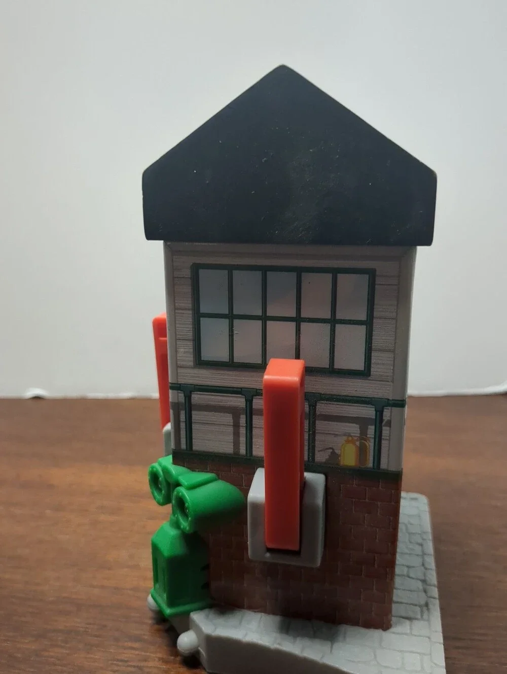 Thomas Wooden Railway Lot Of 3 Search Light Building Signal House BRIO Bridge